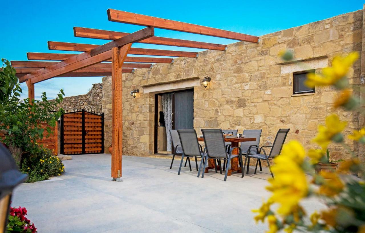 Petrakis Cretan Homes Kissamos Exterior photo